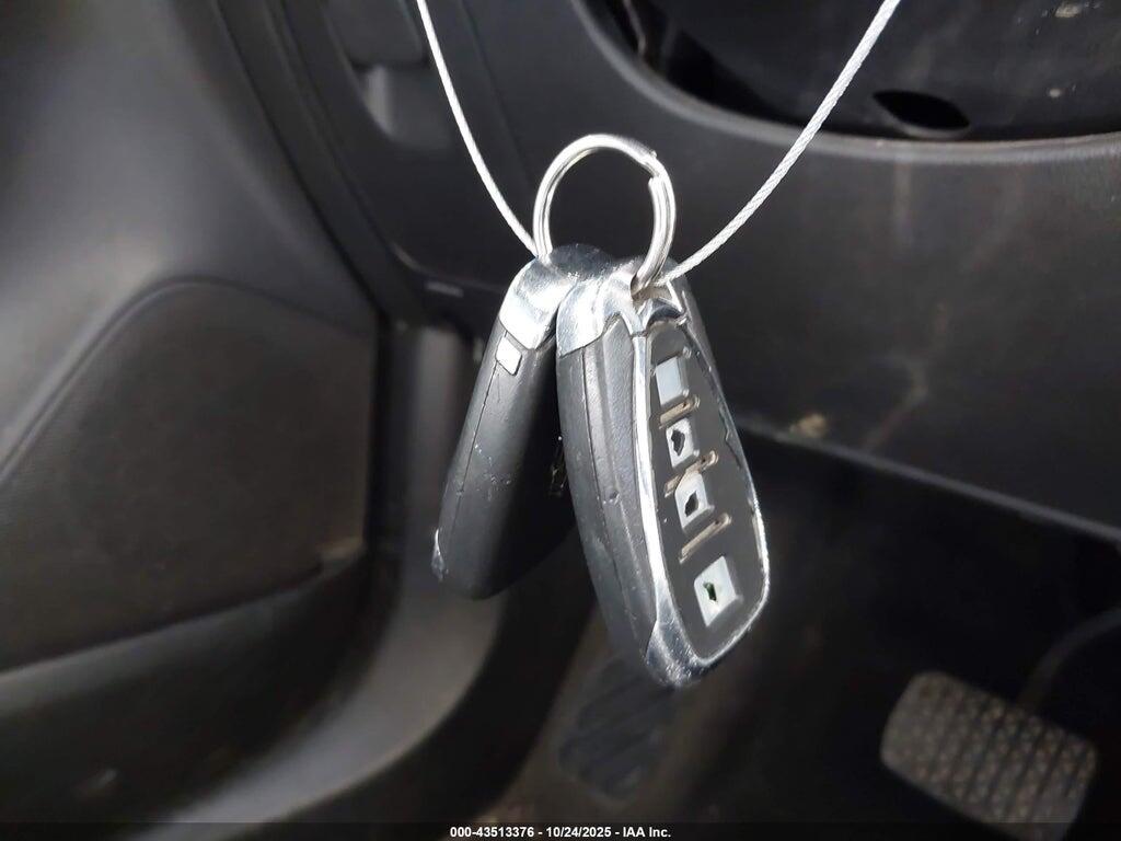 KL7CJLSB9HB089364 2017 CHEVROLET TRAX photo no. 11
