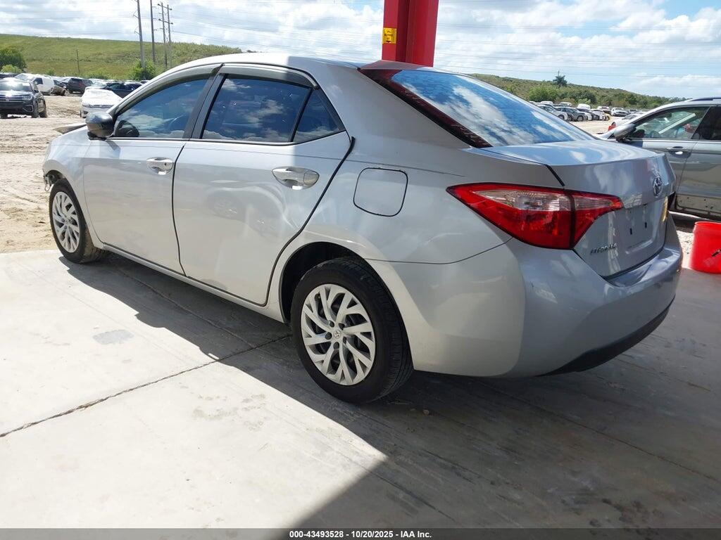 5YFBURHE9JP766222 2018 TOYOTA COROLLA photo no. 3