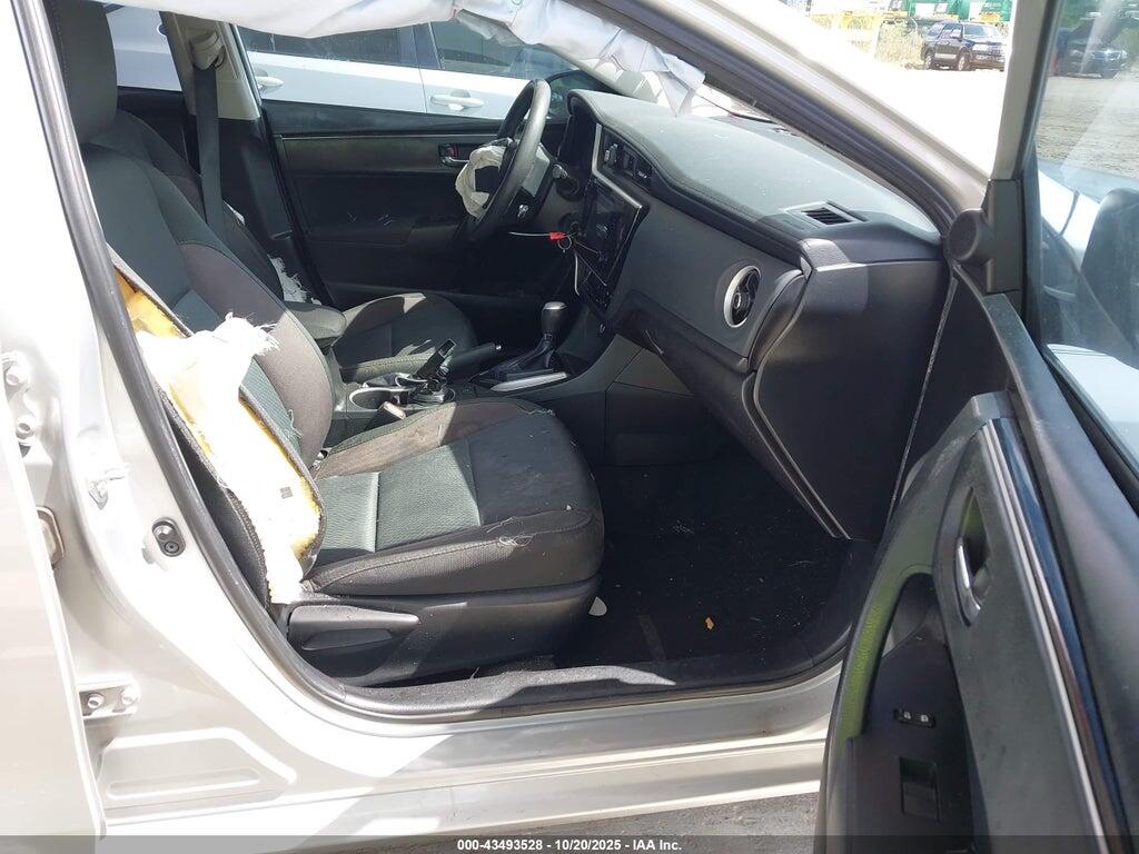 5YFBURHE9JP766222 2018 TOYOTA COROLLA photo no. 5