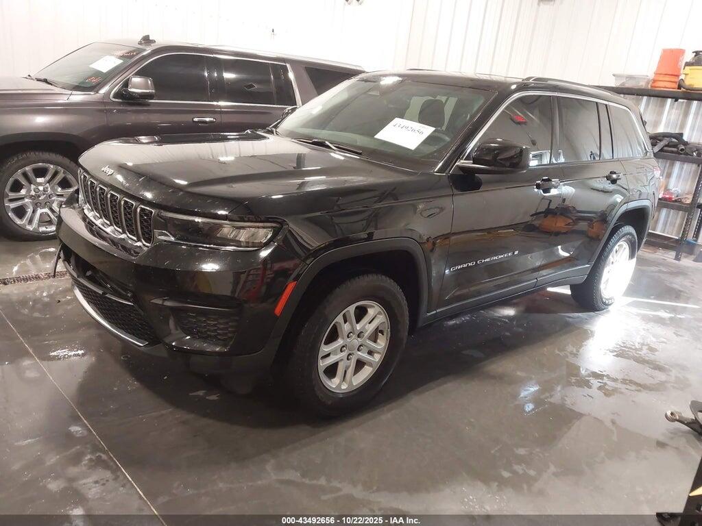 1C4RJGAG3PC534353 2023 JEEP GRAND CHEROKEE photo no. 2
