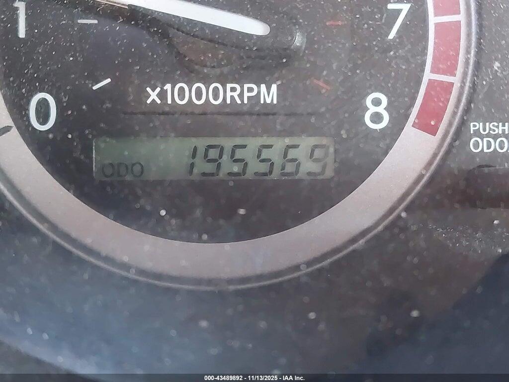 5TDZA22C74S182046 2004 TOYOTA SIENNA photo no. 7