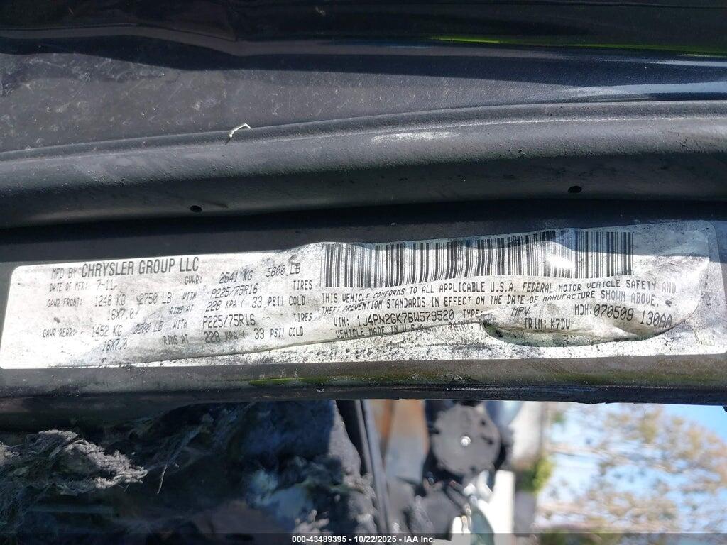 1J4PN2GK7BW579520 2011 JEEP LIBERTY photo no. 9