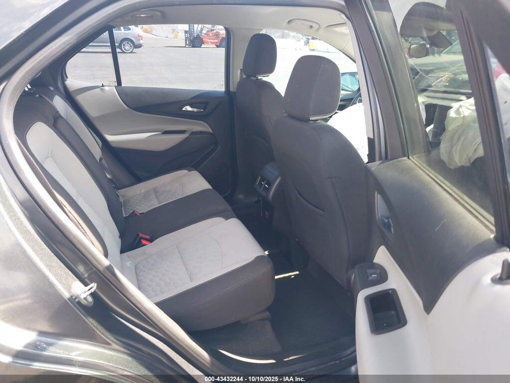 2GNAXREV8J6217577 2018 CHEVROLET EQUINOX photo no. 8