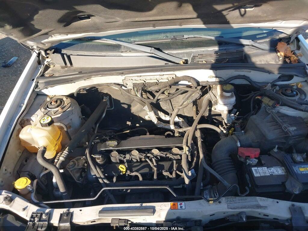 1FMCU9C71AKC03611 2010 FORD ESCAPE photo no. 10