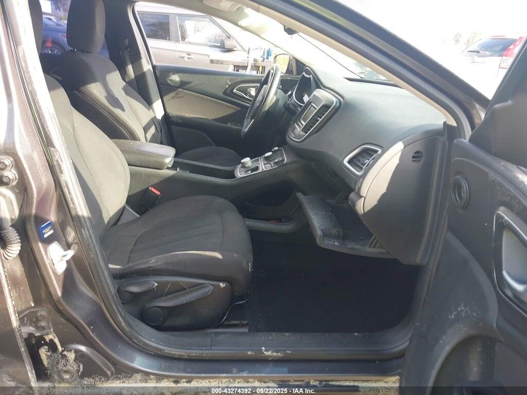 1C3CCCAB8FN741017 2015 CHRYSLER 200 photo no. 5