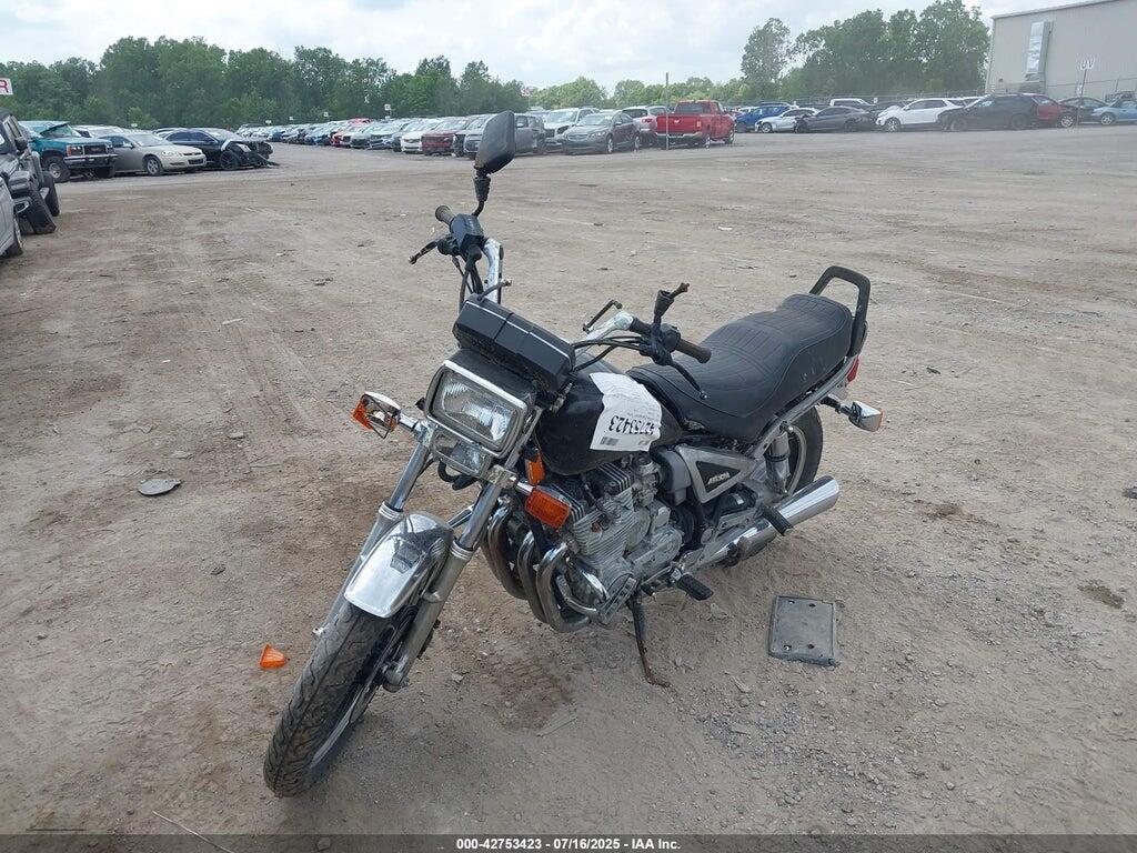 JYA15R00XCA004366 1982 YAMAHA XJ750 photo no. 2