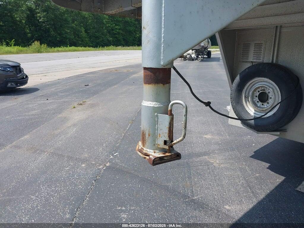 1FPL20206HA002258 1987 FEATHERLITE MFG INC FEATHERLITE MFG INC photo no. 10