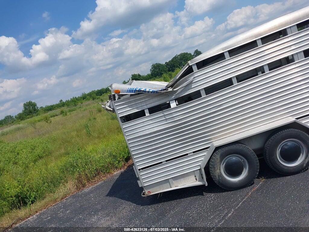 1FPL20206HA002258 1987 FEATHERLITE MFG INC FEATHERLITE MFG INC photo no. 6