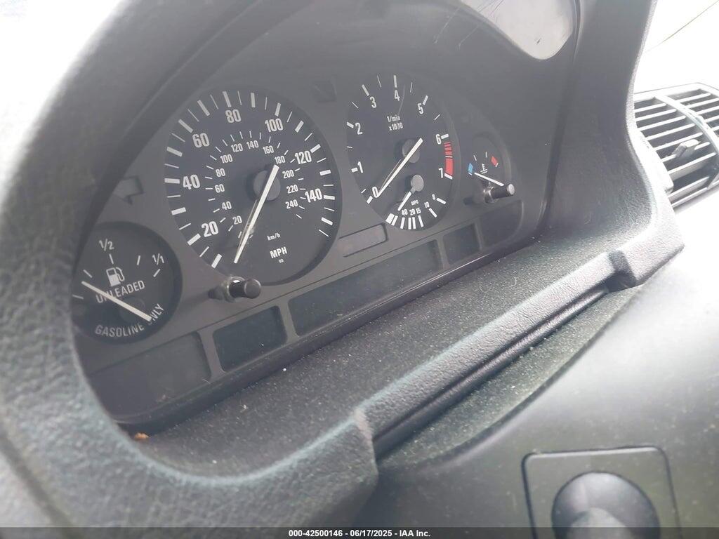WBAFA535X1LM61425 2001 BMW X5 photo no. 7