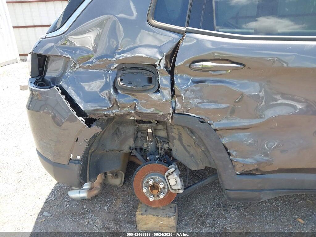 3C4NJCCBXJT406017 2018 JEEP COMPASS photo no. 6