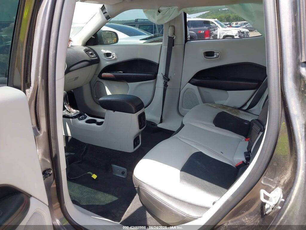 3C4NJCCBXJT406017 2018 JEEP COMPASS photo no. 8