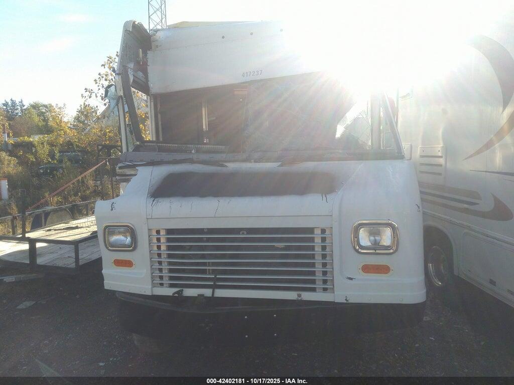 1FC3E4K67KDC17600 2019 FORD E-450 STRIPPED photo no. 11