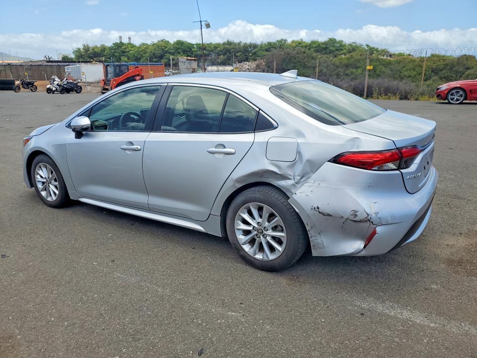 2022 TOYOTA COROLLA XLE — Фото 2 из 12