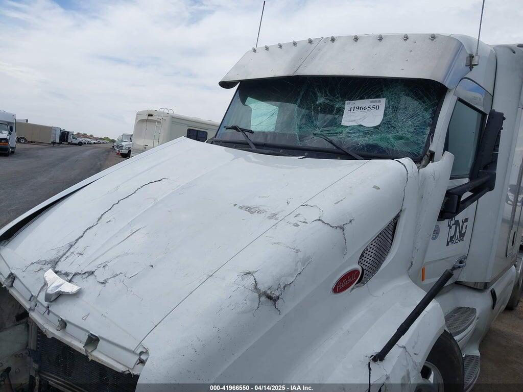 1XPBD49X3FD265872 2015 PETERBILT 579 photo no. 12