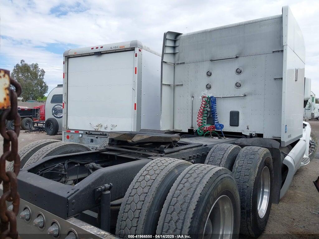 1XPBD49X3FD265872 2015 PETERBILT 579 photo no. 4