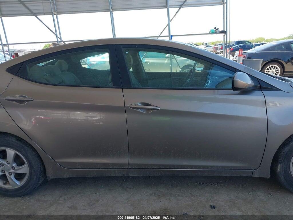 5NPDH4AE4FH568811 2015 HYUNDAI ELANTRA photo no. 12