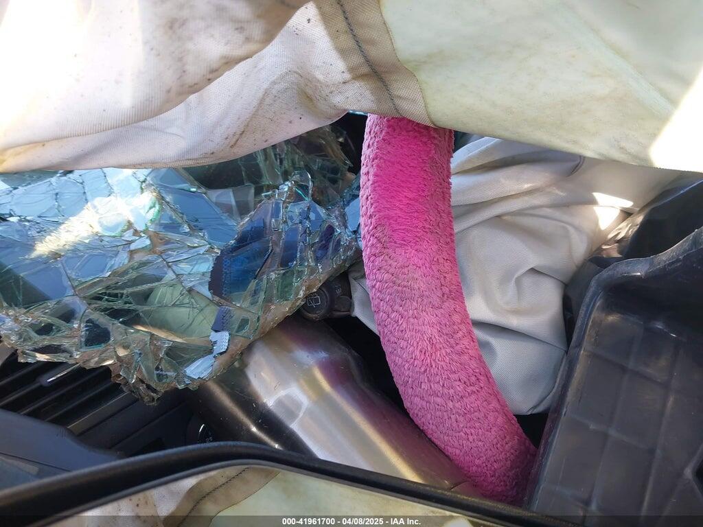 1GNUKBE02AR225332 2010 CHEVROLET TAHOE photo no. 7