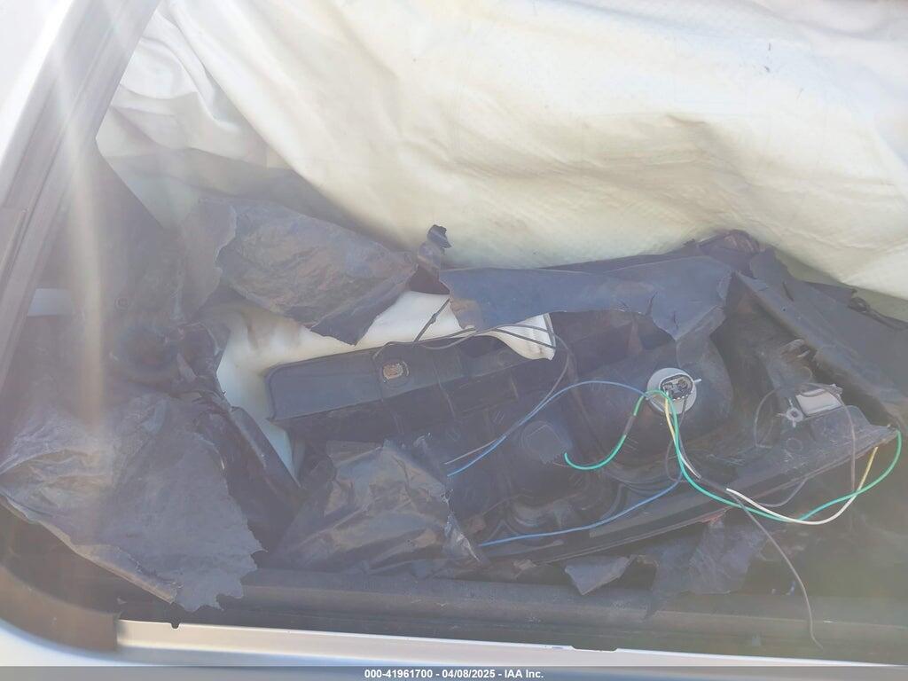 1GNUKBE02AR225332 2010 CHEVROLET TAHOE photo no. 8