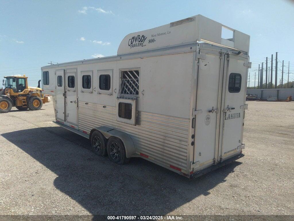 58JGH4F2XH1000489 2017 LAKOTA 24FT photo no. 3