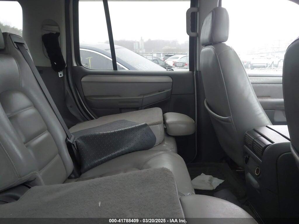 1FMZU73W94UB38246 2004 FORD EXPLORER photo no. 8