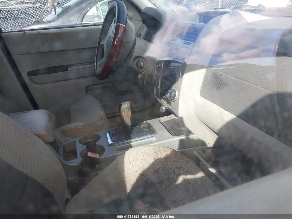 1FMCU03138KA38680 2008 FORD ESCAPE photo no. 5
