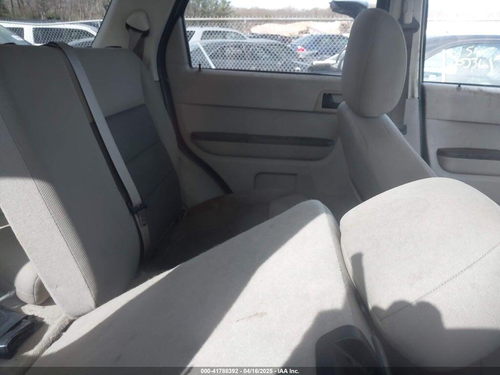1FMCU03138KA38680 2008 FORD ESCAPE photo no. 8