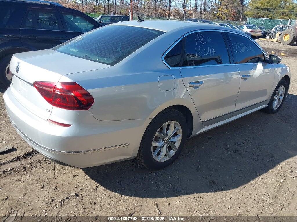 1VWAT7A35HC070565 2017 VOLKSWAGEN PASSAT photo no. 4