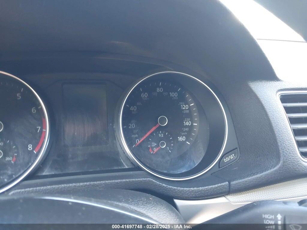 1VWAT7A35HC070565 2017 VOLKSWAGEN PASSAT photo no. 7