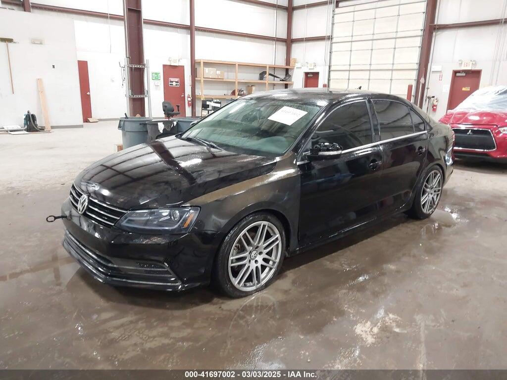 3VWDB7AJ5HM394693 2017 VOLKSWAGEN JETTA photo no. 2