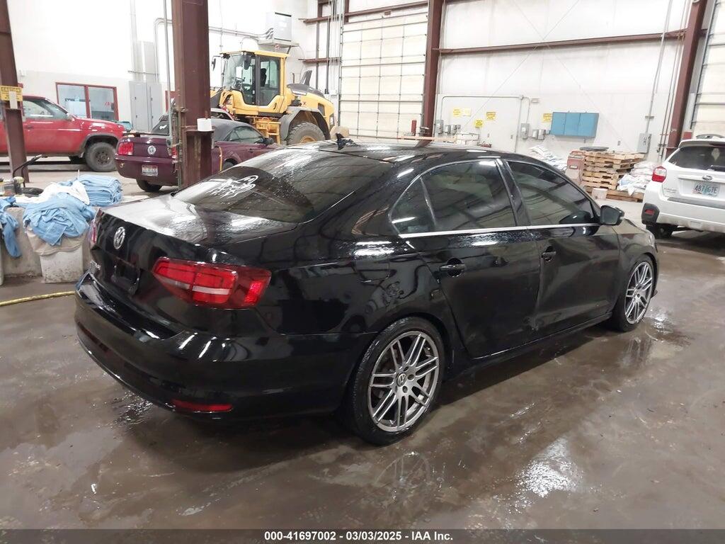 3VWDB7AJ5HM394693 2017 VOLKSWAGEN JETTA photo no. 4