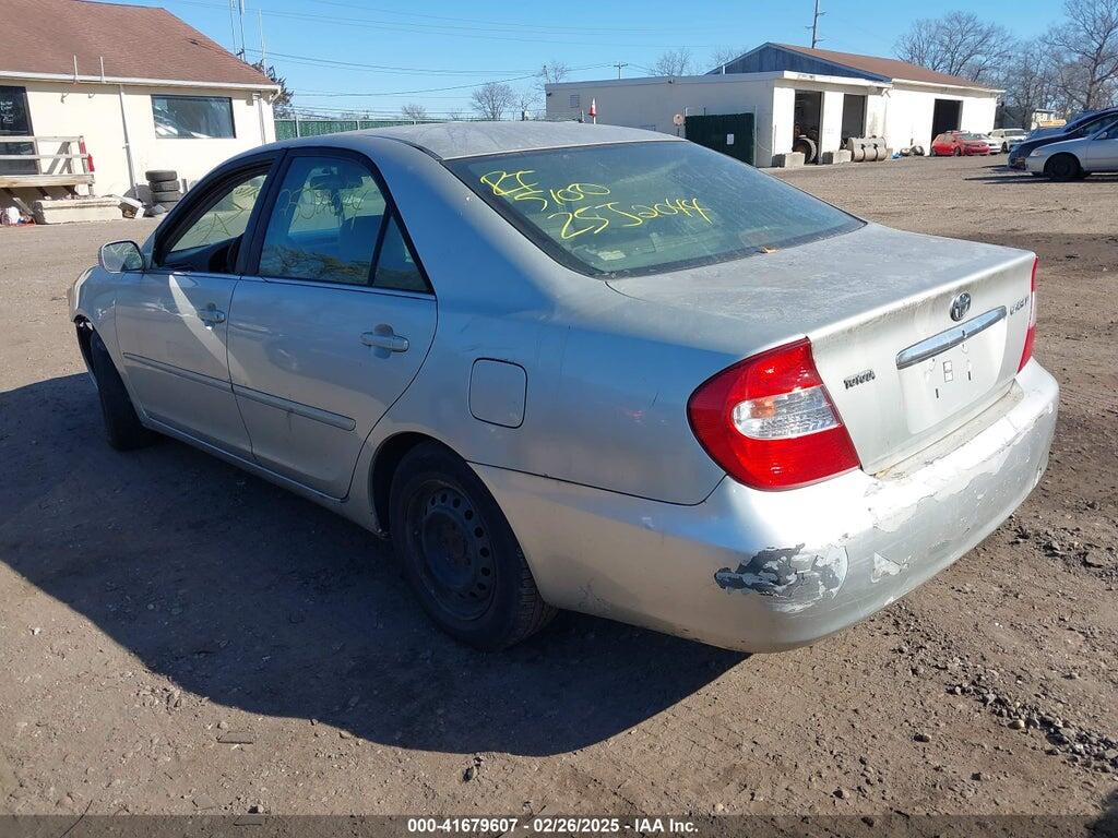 4T1BE32KX2U002534 2002 TOYOTA CAMRY photo no. 3