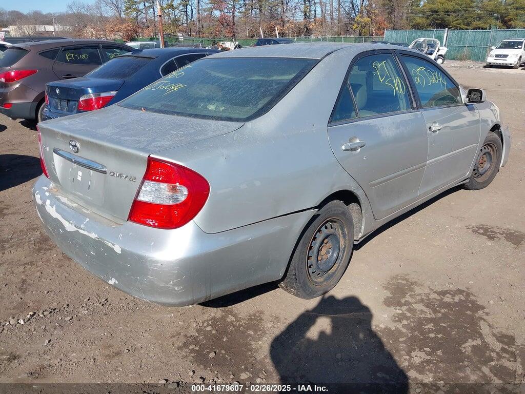 4T1BE32KX2U002534 2002 TOYOTA CAMRY photo no. 4