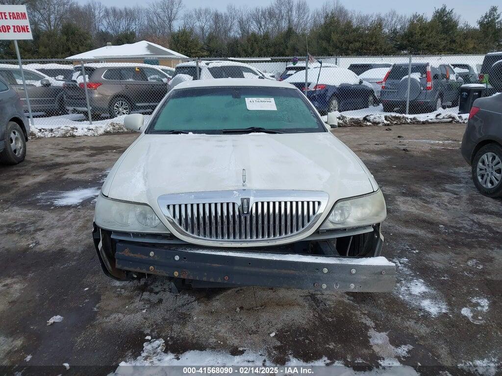 1LNHM81V06Y650906 2006 LINCOLN TOWN CAR photo no. 11