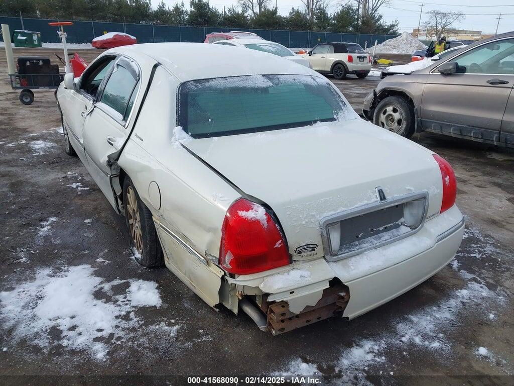 1LNHM81V06Y650906 2006 LINCOLN TOWN CAR photo no. 3