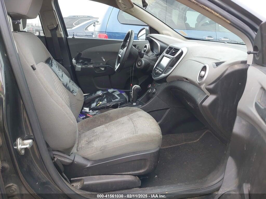 1G1JB5SG4H4159736 2017 CHEVROLET SONIC photo no. 5