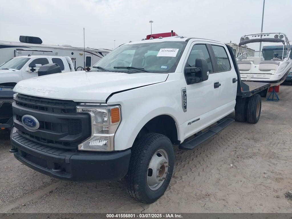 1FD8W3HTXNEG27294 2022 FORD F-350 CHASSIS photo no. 2