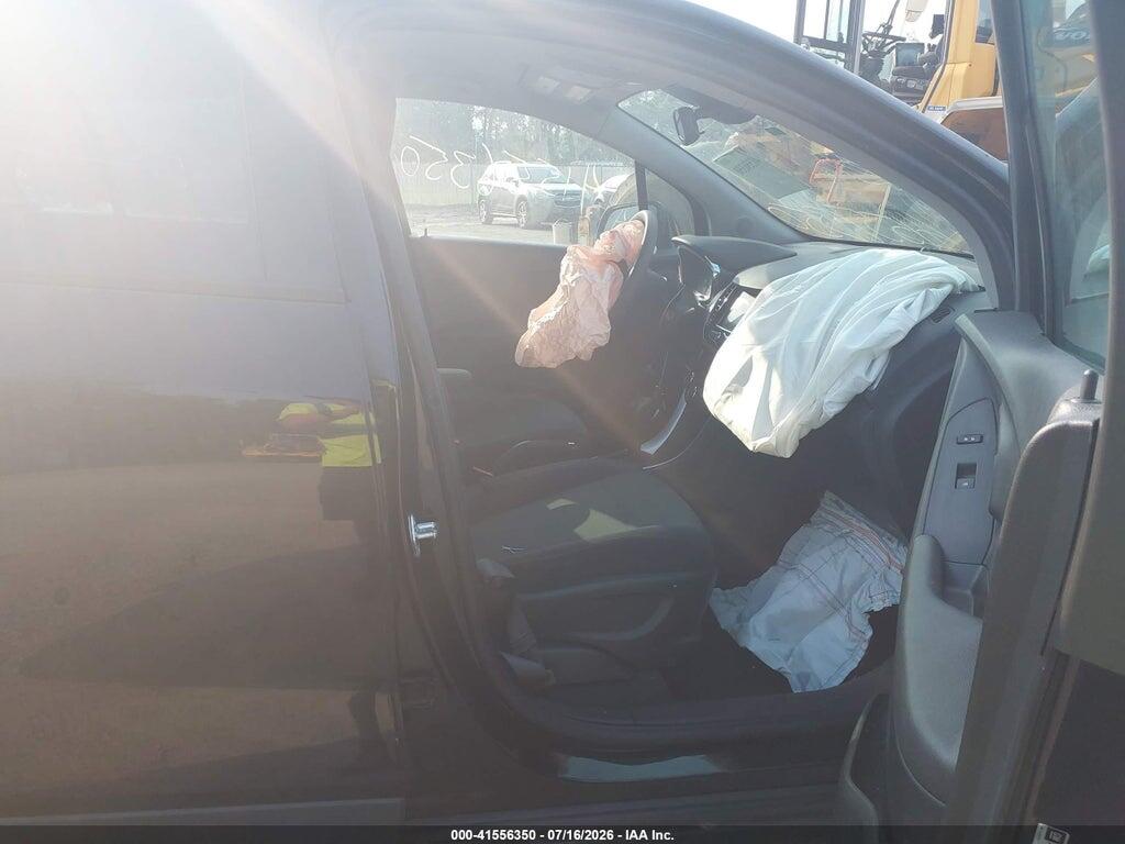 3GNCJKSB0LL111537 2020 CHEVROLET TRAX photo no. 5