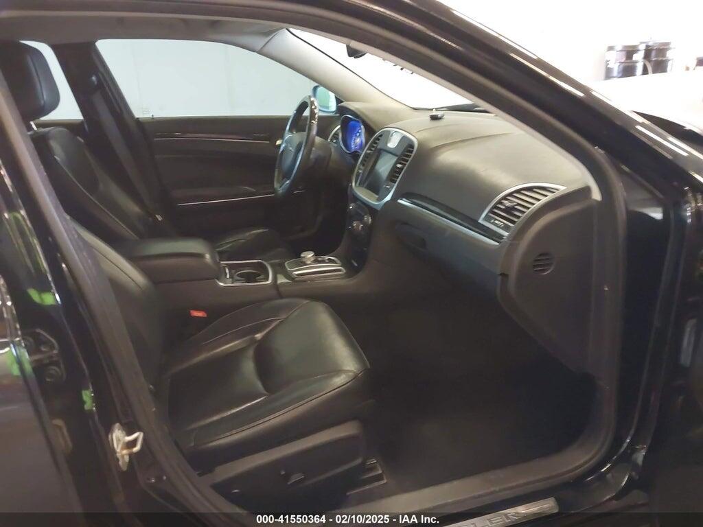 2C3CCAEGXGH212379 2016 CHRYSLER 300C photo no. 5