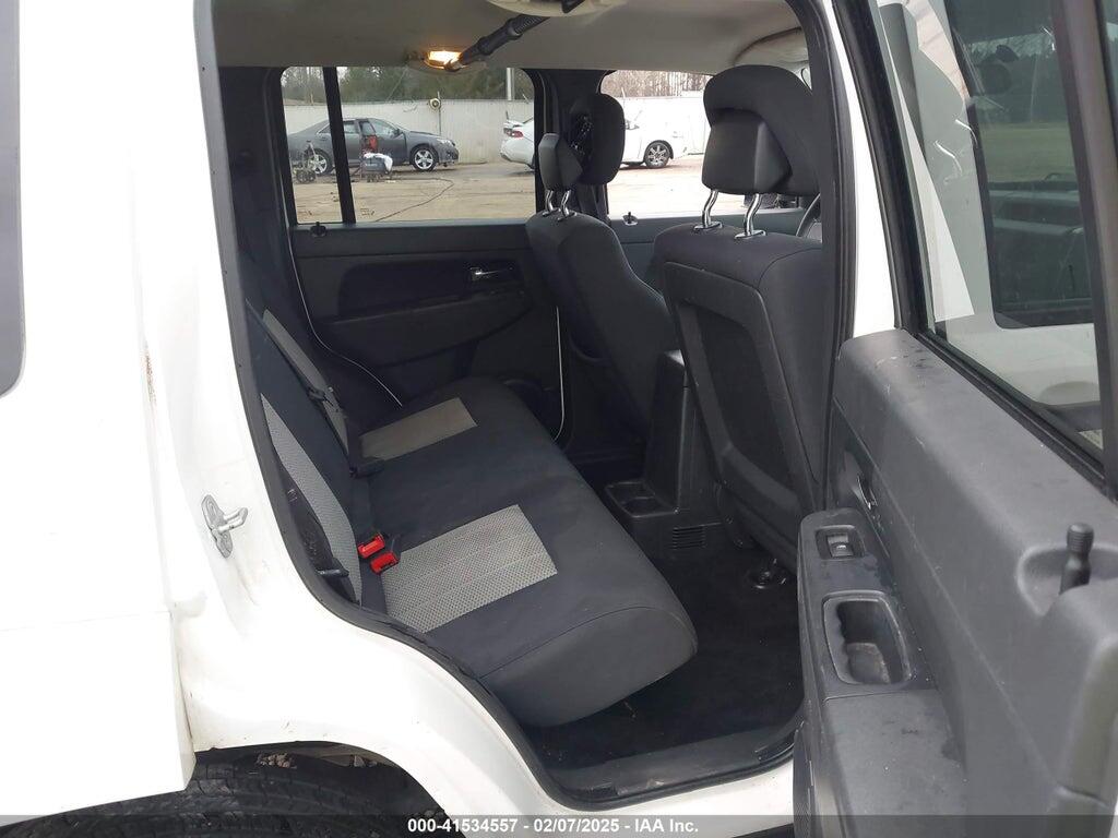 1J4PP2GK8AW103687 2010 JEEP LIBERTY photo no. 8