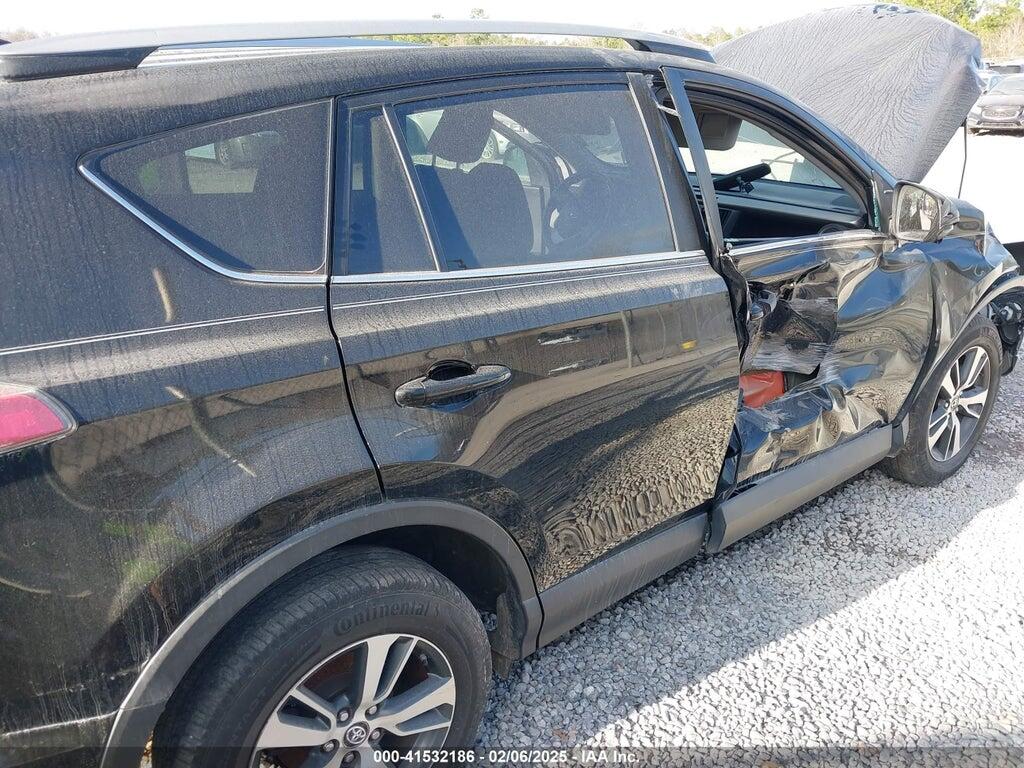 2T3WFREV6HW379224 2017 TOYOTA RAV4 photo no. 4