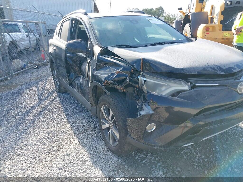 2T3WFREV6HW379224 2017 TOYOTA RAV4 photo no. 6
