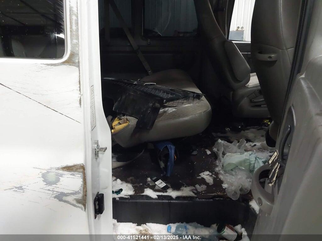 1GAZGPFG8L1214953 2020 CHEVROLET EXPRESS PASSENGER photo no. 8
