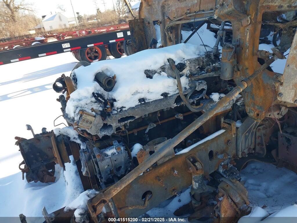 4V4NC9EJ3AN280928 2010 VOLVO VN photo no. 10