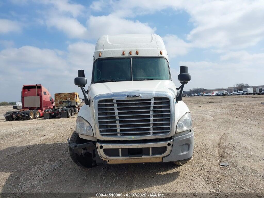 3AKJGLD5XFSFZ2926 2015 FREIGHTLINER CASCADIA 125 photo no. 12