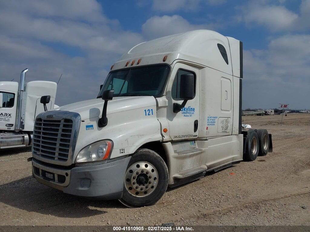 3AKJGLD5XFSFZ2926 2015 FREIGHTLINER CASCADIA 125 photo no. 2