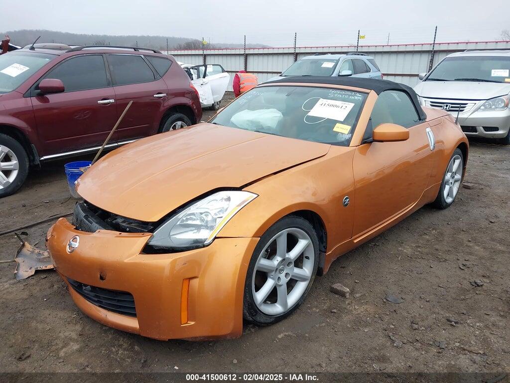 JN1AZ36A04T010143 2004 NISSAN 350Z photo no. 2