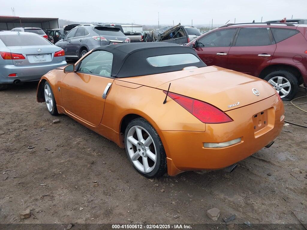 JN1AZ36A04T010143 2004 NISSAN 350Z photo no. 3