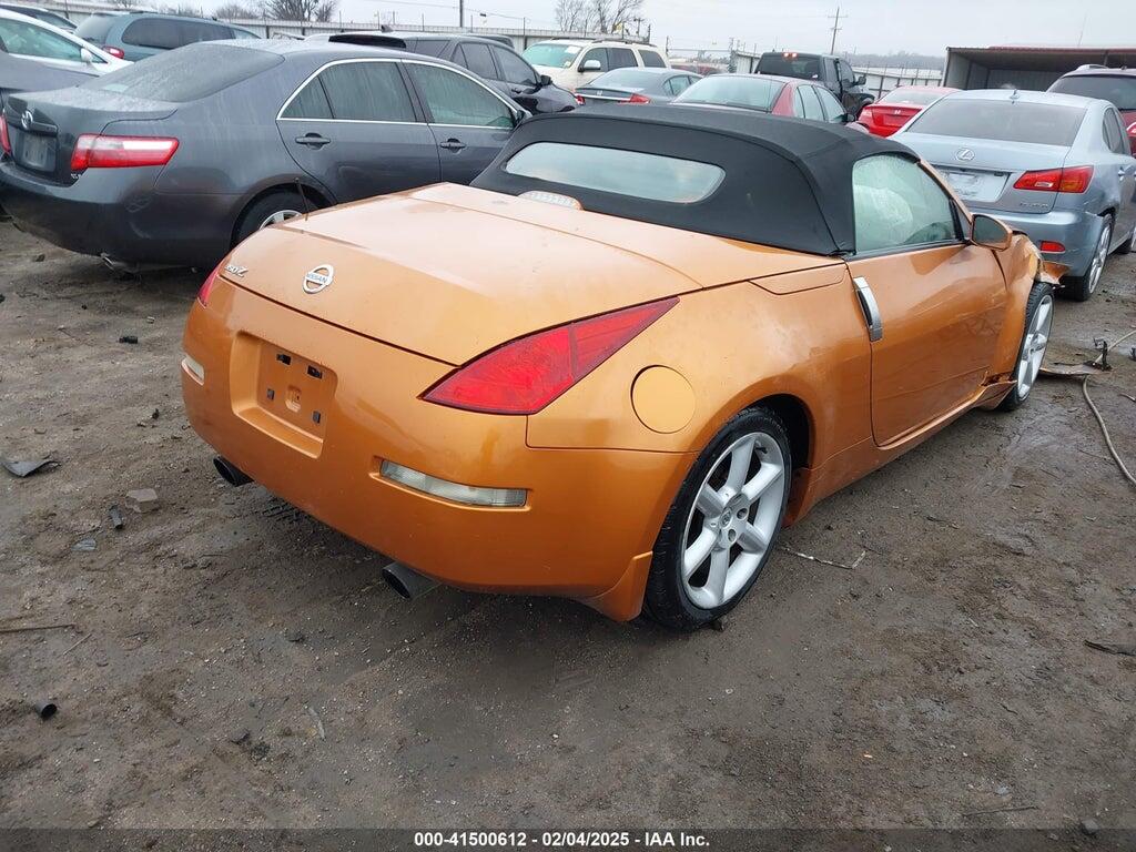 JN1AZ36A04T010143 2004 NISSAN 350Z photo no. 4
