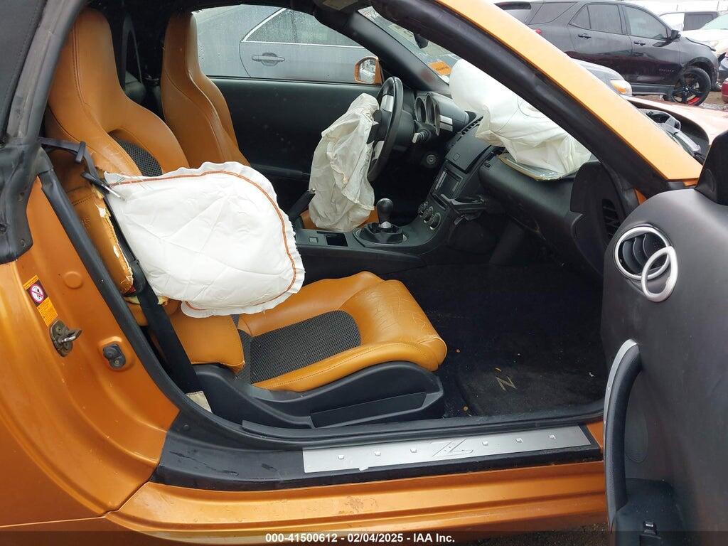 JN1AZ36A04T010143 2004 NISSAN 350Z photo no. 5