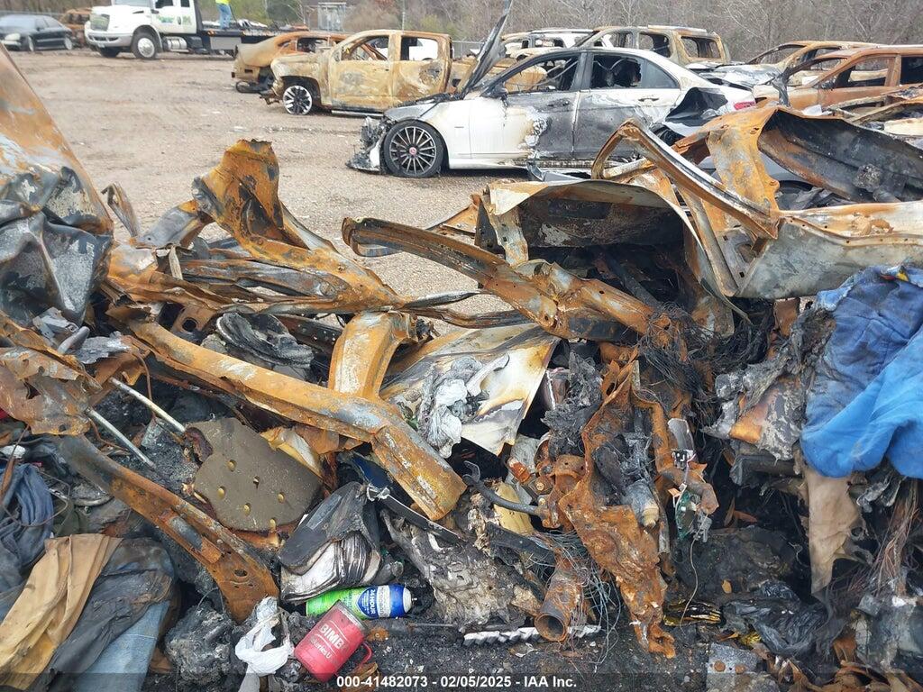 KMHGN4JE3FU081168 2015 HYUNDAI GENESIS photo no. 5